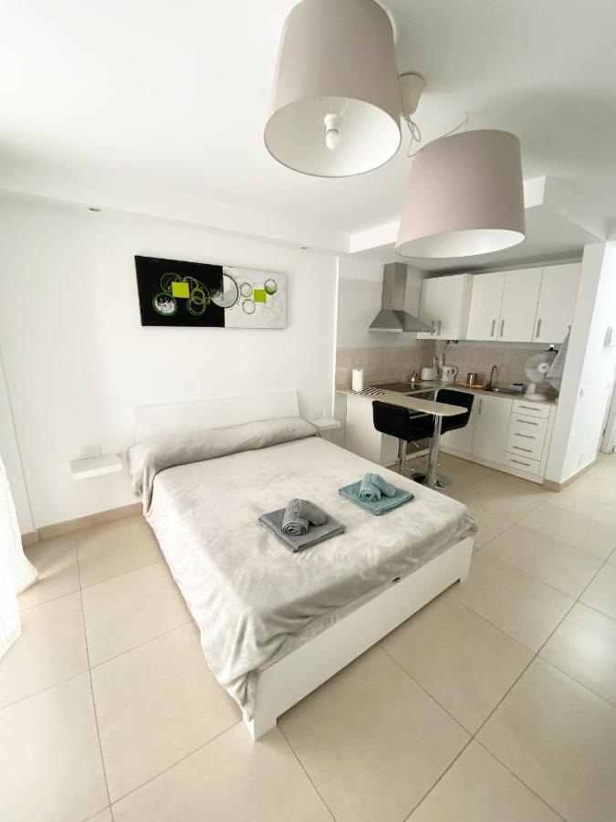 לוס כריסטיאנוס Aloha Summerland Vip Studio Sea & Pool View מראה חיצוני תמונה